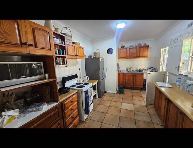 3 BEDROOM HOUSE FOR SALE IN FAIRVIEW